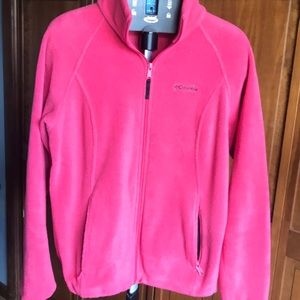 Women’s Columbia Fleece jacket.